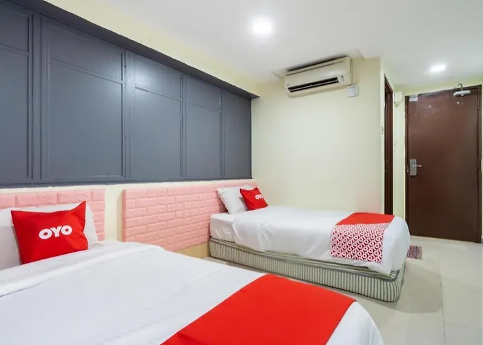 Oyo 89717 Budget Star Hotel