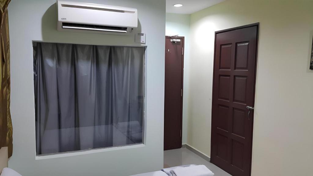Oyo 89717 Budget Star
