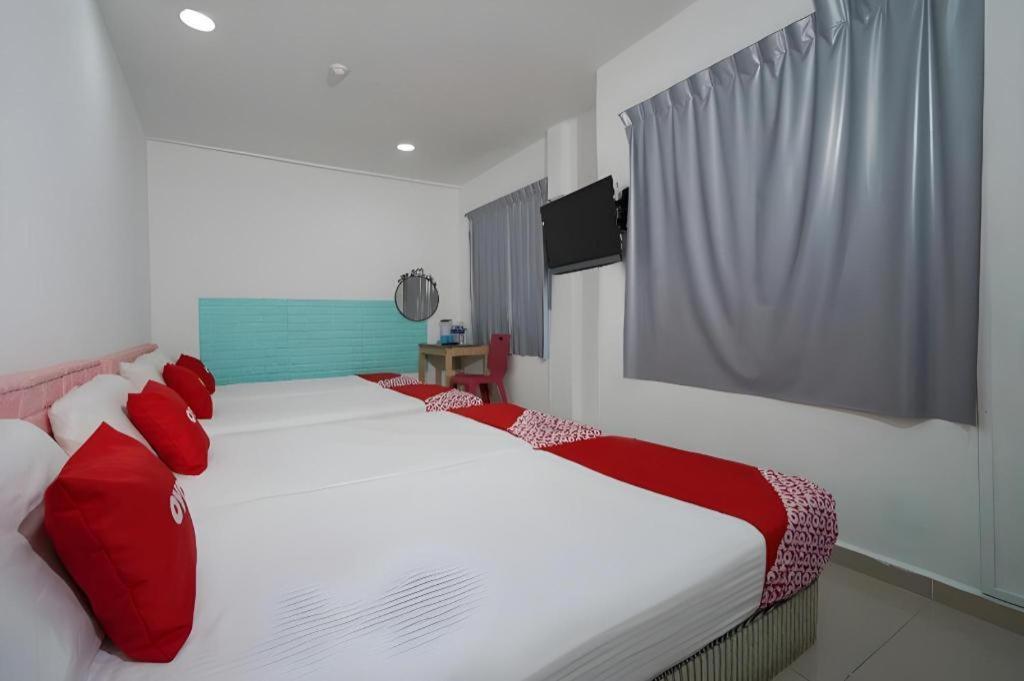 Oyo 89717 Budget Star Hotel 2*