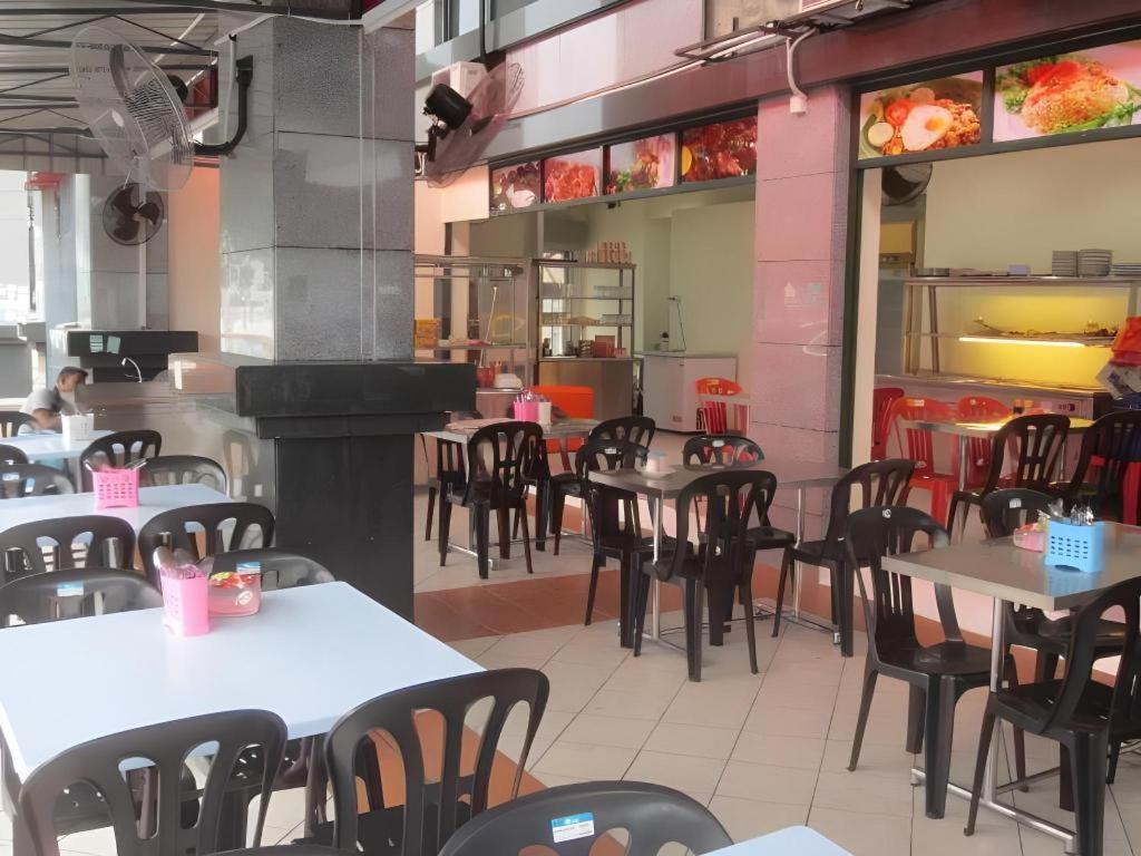 Hotel Oyo 89717 Budget Star 2*