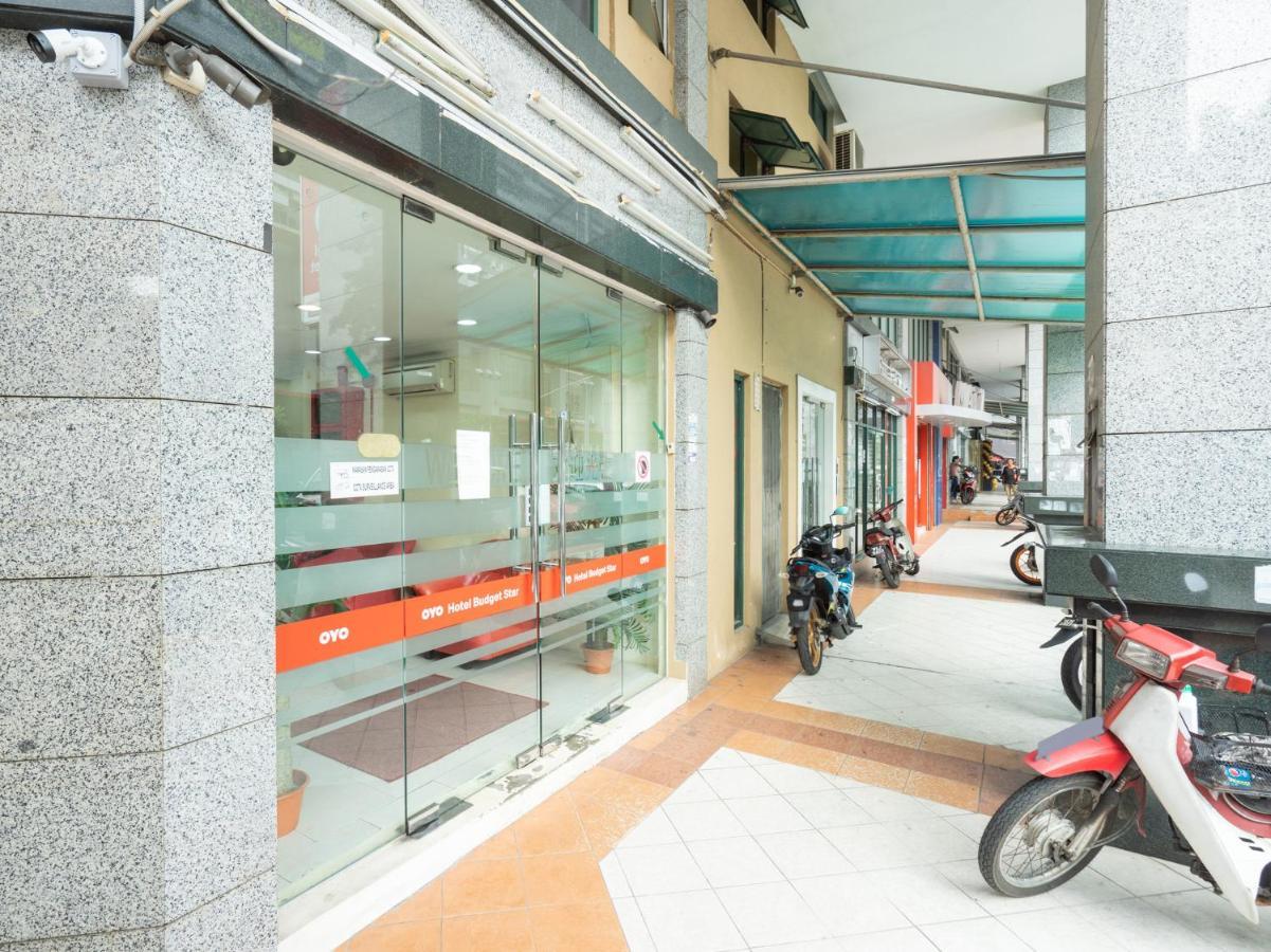 Hotel Oyo 89717 Budget Star 2*