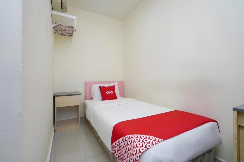 Oyo 89717 Budget Star