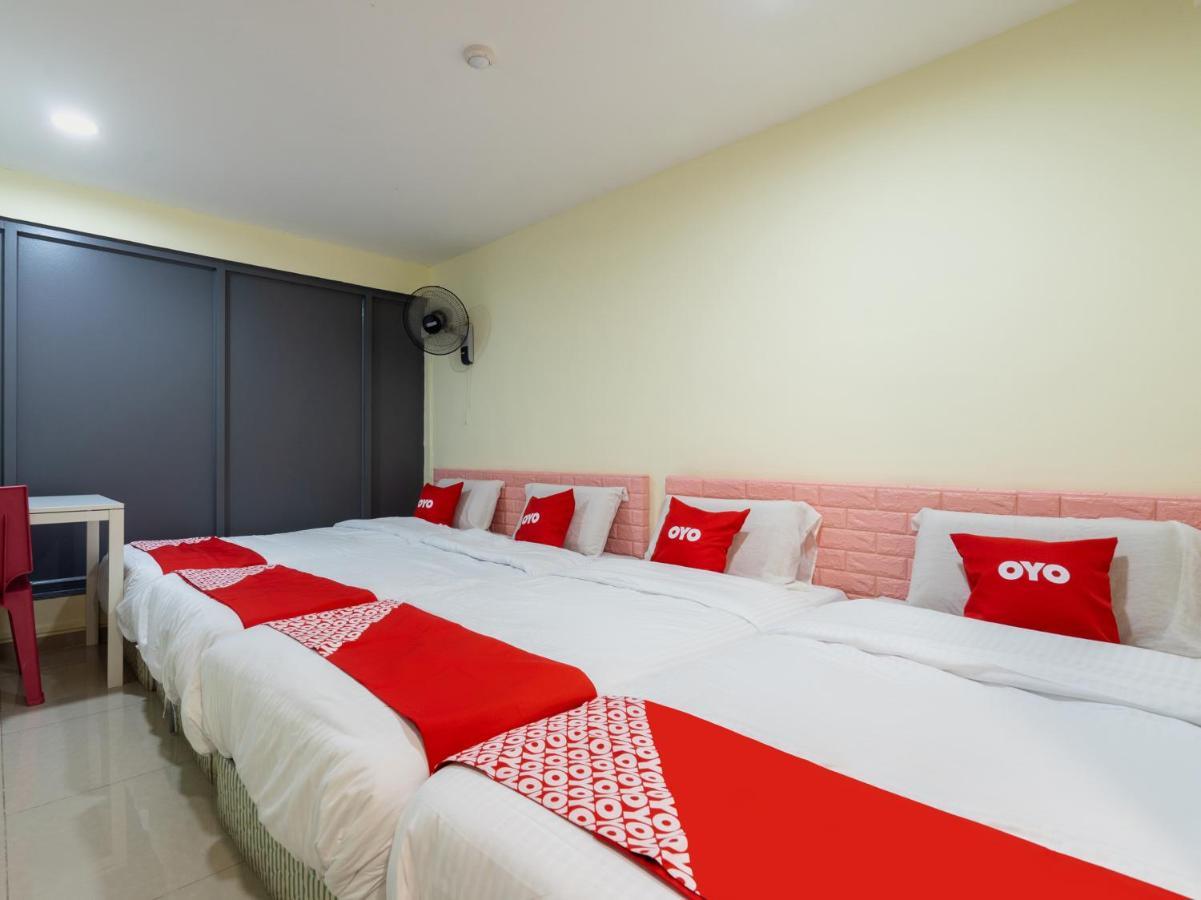 Oyo 89717 Budget Star